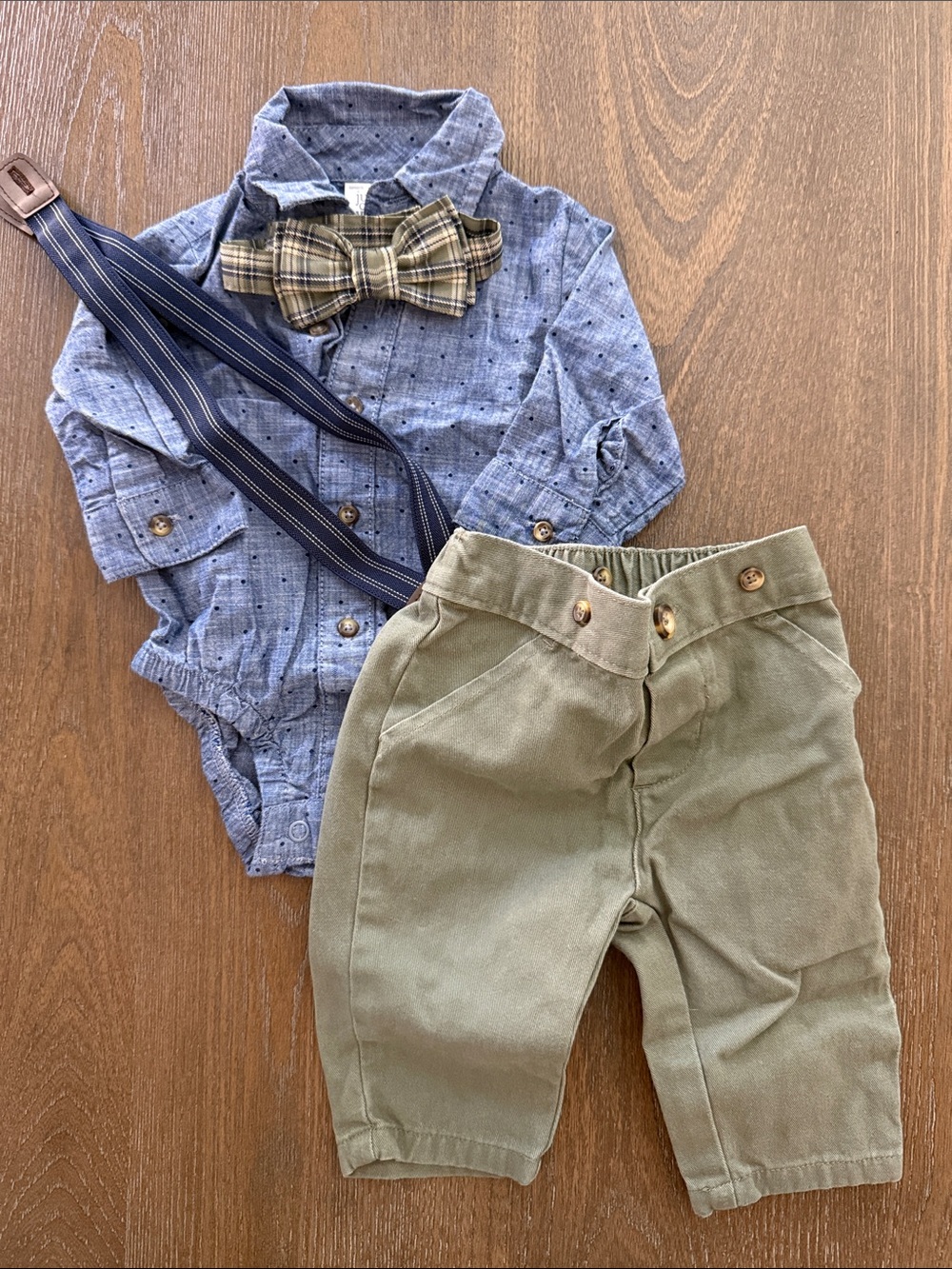 EUC Just One You by Carter’s Outfit Set 3M